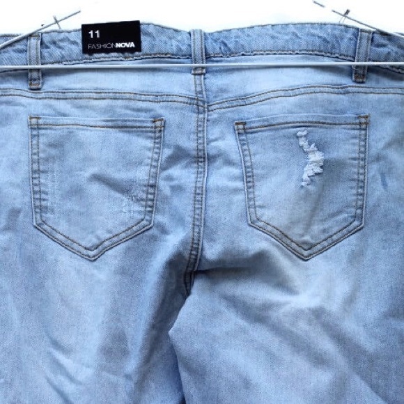 Fashion Nova Dear Mamma Distressed Ankle Jeans - Picture 5 of 5